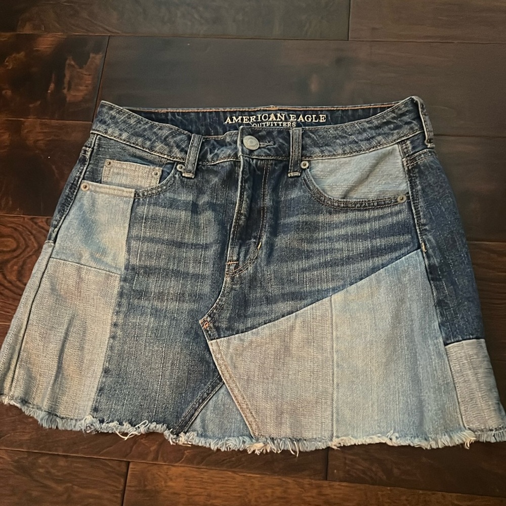 American Eagle Denim patchwork mini skirt size 4 MSRP $60